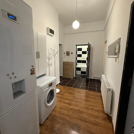 Eroilor Apartment *