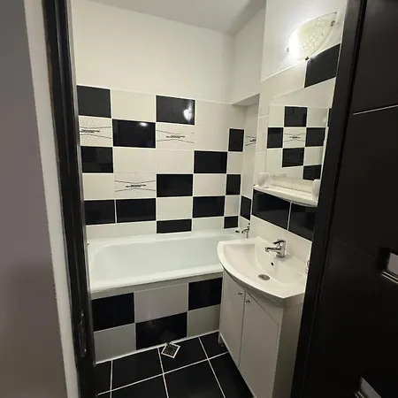 Apartment Eroilor