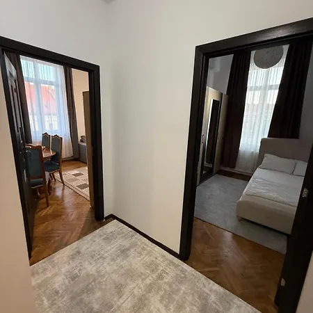 Apartment Eroilor